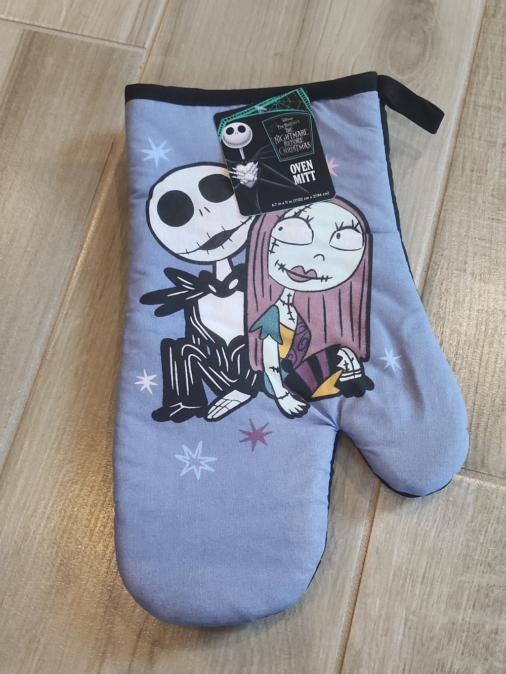 NWT Nightmare Before Christmas Oven Mitt